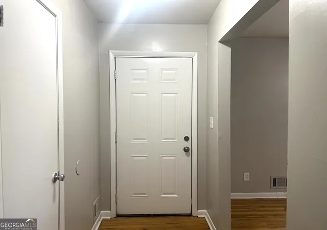 Photo 3 of Sale Pending at 2820 Lloyd Rd, Decatur, GA 30034 | MLS# 10526195 | Listing updated on 2025-08-07