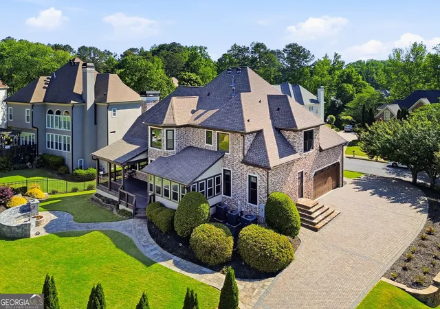 Photo 2 of Mansion for sale at 1105 Dapplefawn Ct, Alpharetta, GA 30005 | MLS# 10758538 | Listing updated on 2026-09-09