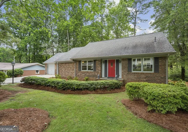 Photo 1 of Single family home for sale at 2761 Sagamore Hill Dr Se, Marietta, GA 30067 | MLS# 10778387 | Listing updated on 2026-08-29