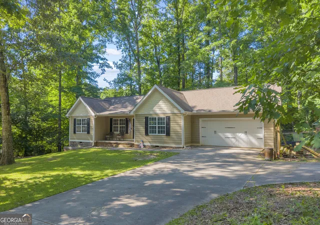Homes for sale in Lavonia, GA | 211 Normandy Trl, Lavonia, GA 30553 | MLS# 10764967