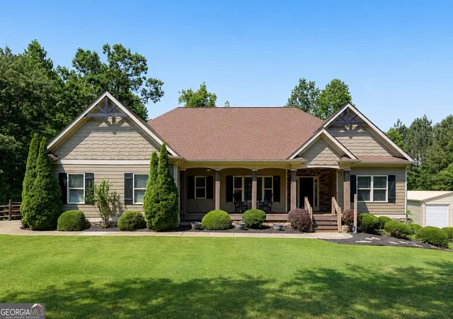 Single family home for sale at 711 Upper Burris Rd, Canton, GA 30114 | MLS# 10769636