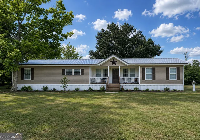Homes for sale in Cobbtown, GA | 1751 Tower Cir, Cobbtown, GA 30420 | MLS# 10795688