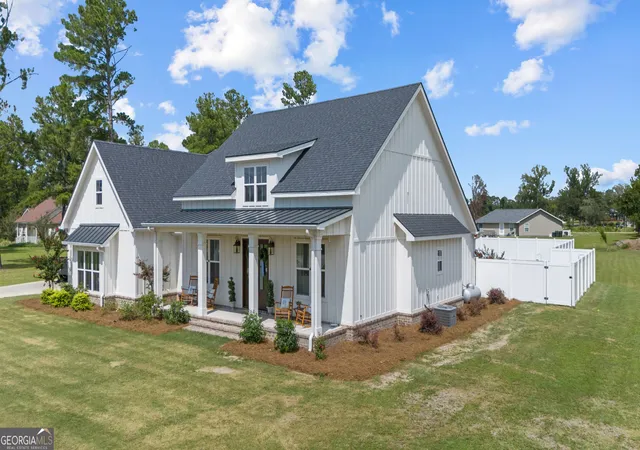 Photo 2 of Single family home for sale at 86 Shelly Rentz Rd, Hazlehurst, GA 31539 | MLS# 10827179 | Listing updated on 2026-08-31