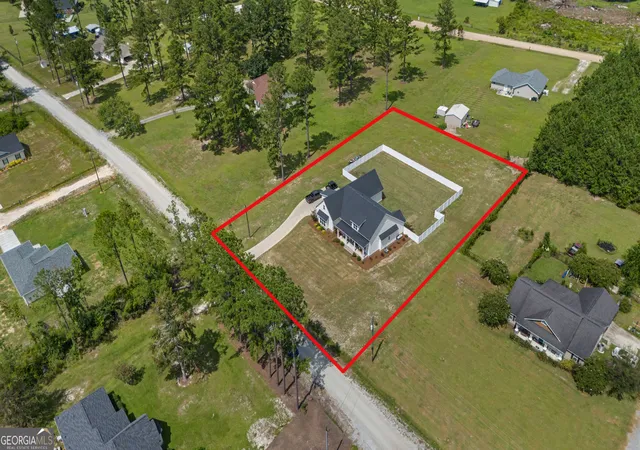 Photo 3 of Single family home for sale at 86 Shelly Rentz Rd, Hazlehurst, GA 31539 | MLS# 10827179 | Listing updated on 2026-08-31