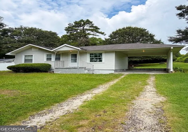 Photo 2 of Single family home for sale at 6057 Hill St, Douglasville, GA 30134 | MLS# 10820894 | Listing updated on 2026-08-20