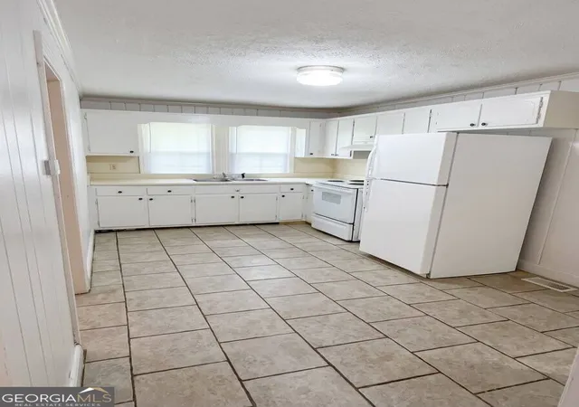 Photo 4 of Single family home for sale at 6057 Hill St, Douglasville, GA 30134 | MLS# 10820894 | Listing updated on 2026-09-29