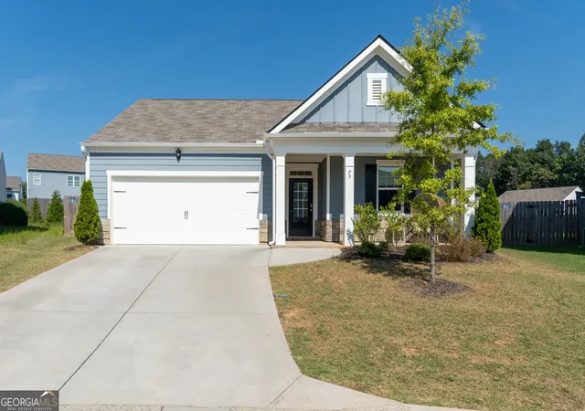 Photo 1 of Single family home for sale at 73 Valleywood Ct, Dawsonville, GA 30534 | MLS# 10832174 | Listing updated on 2026-09-14