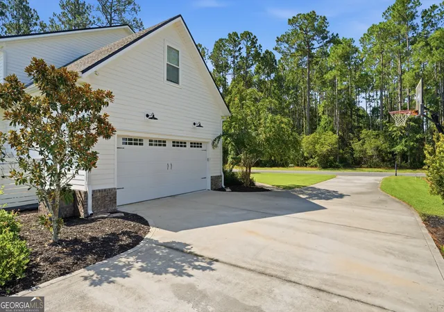 Photo 4 of Single family home for sale at 1023 Greenwillow Dr, Saint Marys, GA 31558 | MLS# 10808717 | Listing updated on 2026-09-19