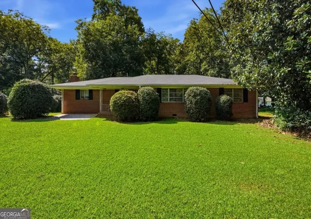 1st image of 944 Villa Rica Rd Sw, Marietta, GA 30064 | MLS# 10829678