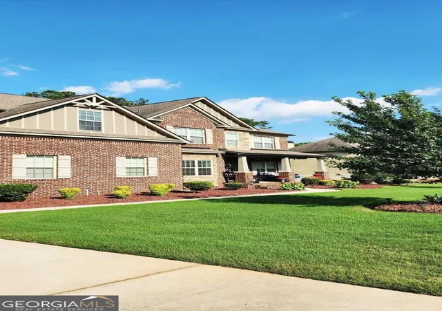 Photo 4 of Single family home for sale at 4050 Madison Acres Dr, Locust Grove, GA 30248 | MLS# 10795905 | Listing updated on 2026-08-26