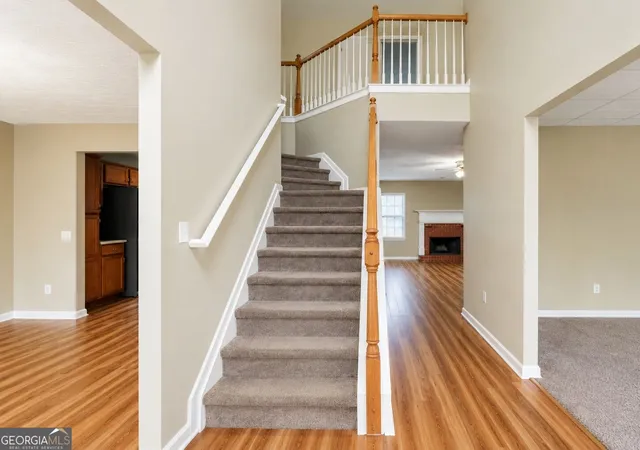 Photo 3 of Single family home for sale at 4033 Roxberry Hill Ln, Buford, GA 30518 | MLS# 10827689 | Listing updated on 2026-09-18