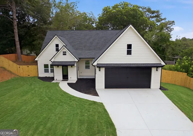 2nd image of 4228 Leola Rd, Douglasville, GA 30135 | MLS# 10820039