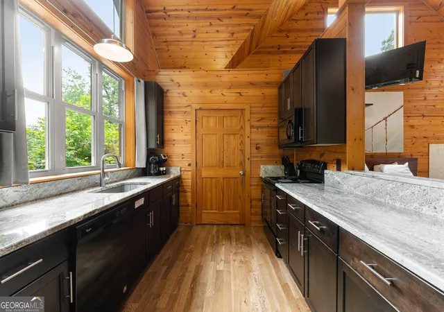 Photo 3 of Single family home for sale at 265 Maple Ridge Dr, Cleveland, GA 30528 | MLS# 10783199 | Listing updated on 2026-08-01