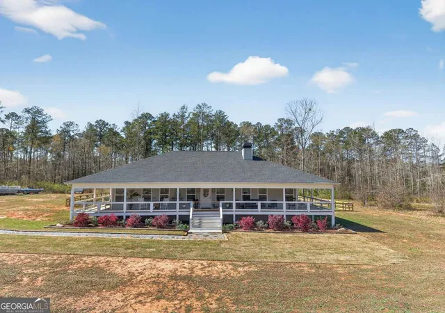 Homes for sale in Mansfield, GA | 2361 County Line Rd, Mansfield, GA 30055 | MLS# 10789555
