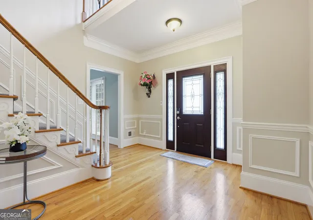 Photo 4 of Single family home for sale at 5445 Summer Cove Dr, Stone Mountain, GA 30087 | MLS# 10730878 | Listing updated on 2026-08-24