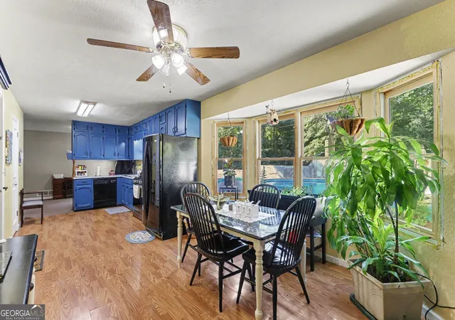 Photo 3 of Single family home for sale at 150 Aspen Lake Dr E, Newnan, GA 30263 | MLS# 10822957 | Listing updated on 2026-09-16