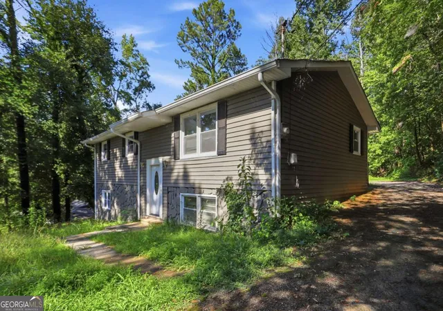 Photo 2 of Single family home for sale at 55 Grant Dr Nw, Cartersville, GA 30121 | MLS# 10820382 | Listing updated on 2026-09-18