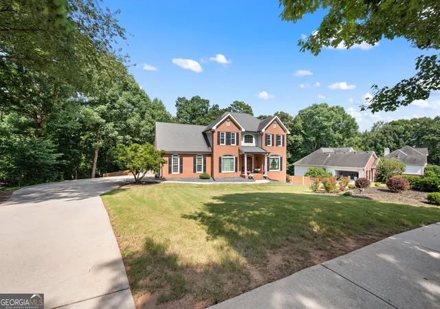 Photo 3 of Single family home for sale at 1620 Woodridge Bnd, Mcdonough, GA 30252 | MLS# 10811803 | Listing updated on 2026-08-24