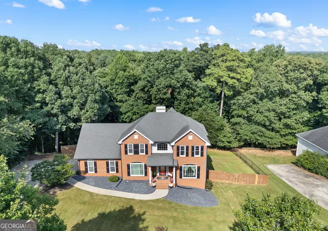 Photo 3 of Single family home for sale at 1620 Woodridge Bnd, Mcdonough, GA 30252 | MLS# 10811803 | Listing updated on 2026-08-24