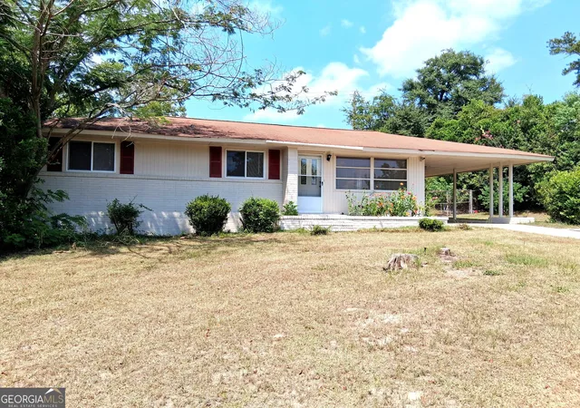Photo 2 of Single family home for sale at 2018 Winston Dr, Macon, GA 31206 | MLS# 10835887 | Listing updated on 2026-09-19