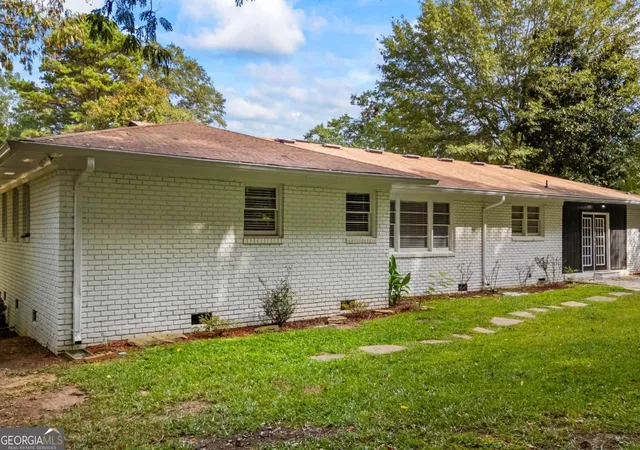 Photo 4 of Single family home for sale at 110 Valley Rd, Toccoa, GA 30577 | MLS# 10645364 | Listing updated on 2026-03-24