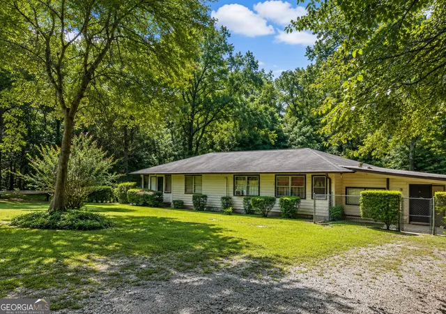 Photo 1 of Single family home for sale at 172 Raymond Carson St, Newnan, GA 30265 | MLS# 10809098 | Listing updated on 2026-09-12