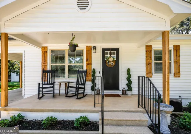 Photo 3 of Single family home for sale at 410 Coleman Dr, Statham, GA 30666 | MLS# 10825699 | Listing updated on 2026-09-03