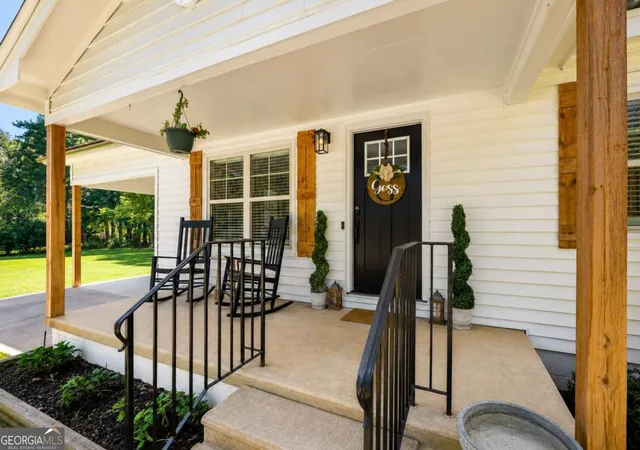Photo 4 of Single family home for sale at 410 Coleman Dr, Statham, GA 30666 | MLS# 10825699 | Listing updated on 2026-09-03