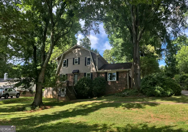 1st image of 538 Cole Dr Sw, Lilburn, GA 30047 | MLS# 10823682