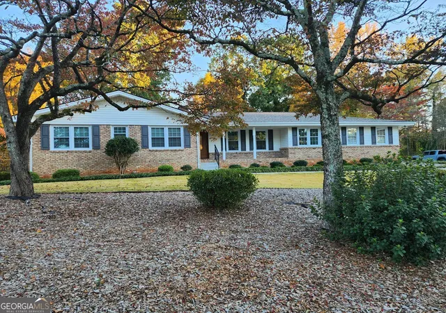 Photo 1 of Single family home for sale at 1554 Cooper Lake Rd, Smyrna, GA 30082 | MLS# 10636060 | Listing updated on 2026-09-01