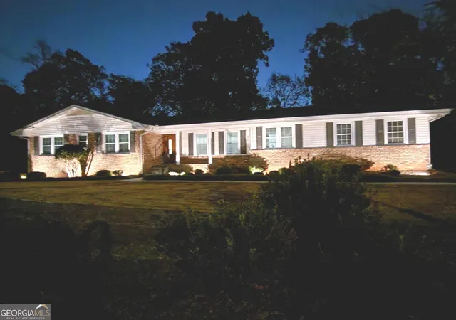 Photo 2 of Single family home for sale at 1554 Cooper Lake Rd, Smyrna, GA 30082 | MLS# 10636060 | Listing updated on 2026-09-01