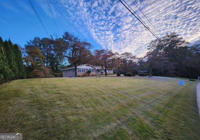 Photo 3 of Single family home for sale at 1554 Cooper Lake Rd, Smyrna, GA 30082 | MLS# 10636060 | Listing updated on 2026-09-01