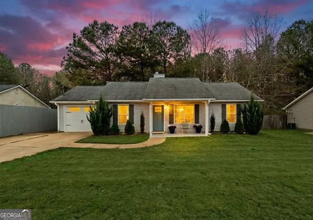 Homes for sale in Grantville, GA | 49 Canterbury Dr, Grantville, GA 30220 | MLS# 10653801