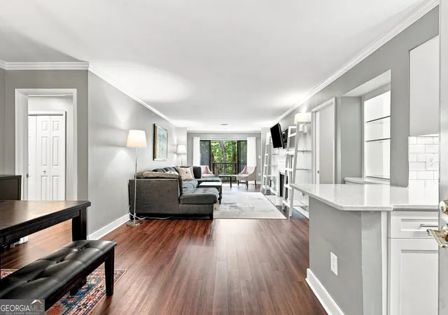 Photo 4 of Condo for sale at 4302 Pine Hts Dr NE, Atlanta, GA 30324 | MLS# 10814640 | Listing updated on 2026-09-28