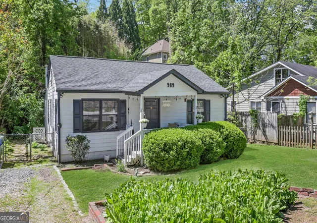 2nd image of 989 Ormewood Ave Se, Atlanta, GA 30316 | MLS# 10735829