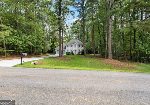 Photo 2 of Single family home for sale at 165 Woodsong Dr, Fayetteville, GA 30214 | MLS# 10825133 | Listing updated on 2026-09-10