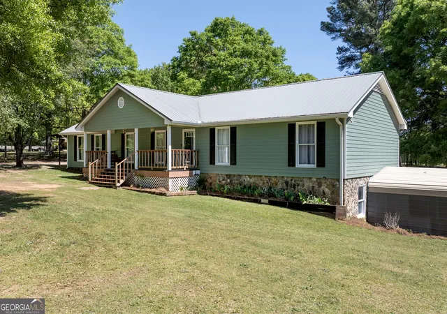 Homes for sale in Colbert, GA | 73 Kellogg Dr, Colbert, GA 30628 | MLS# 10730252