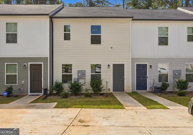 Photo 1 of Townhouse for sale at 7275 Crestside Dr, Austell, GA 30168 | MLS# 10868145 | Listing updated on 2026-10-29