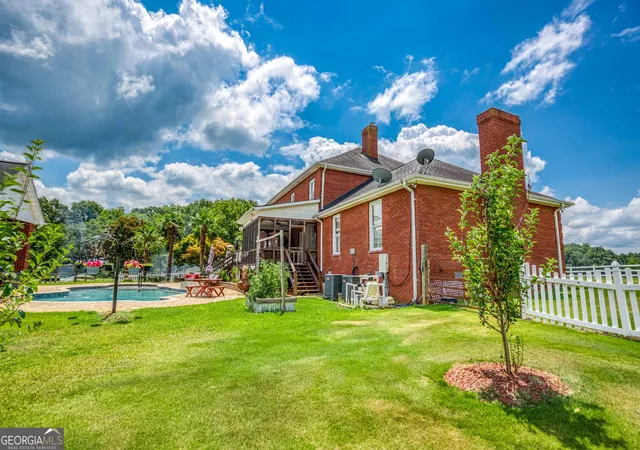 Photo 3 of House for sale at 1811 Michael Rd, Monroe, GA 30656 | MLS# 10573006 | Listing updated on 2026-07-27