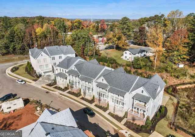 3rd image of 2035 Parkside Ln, Roswell, GA 30076 | MLS# 10820414