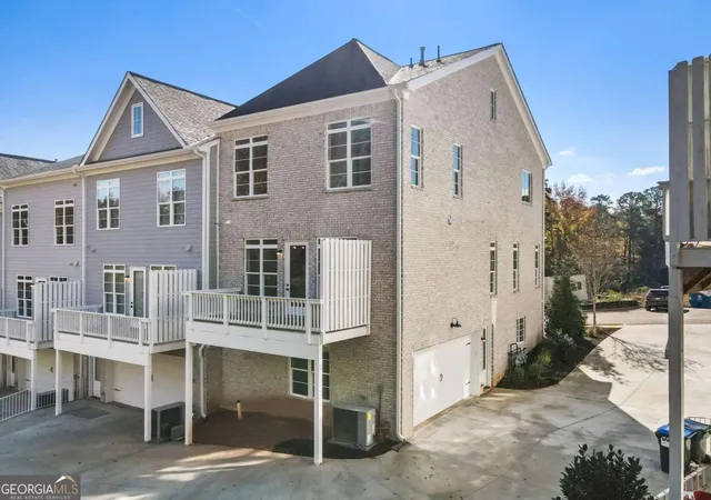 43rd image of 2035 Parkside Ln, Roswell, GA 30076 | MLS# 10820414