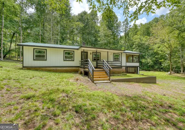 Photo 1 of Single family home for sale at 4348 White Oak Dr, Hiawassee, GA 30546 | MLS# 10823545 | Listing updated on 2026-08-25