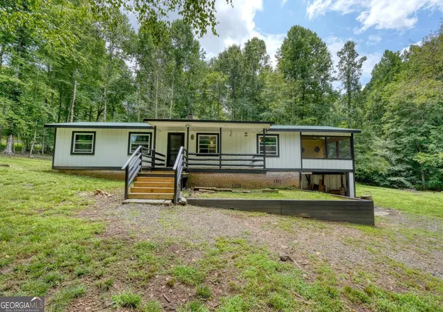 Photo 2 of Single family home for sale at 4348 White Oak Dr, Hiawassee, GA 30546 | MLS# 10823545 | Listing updated on 2026-08-25