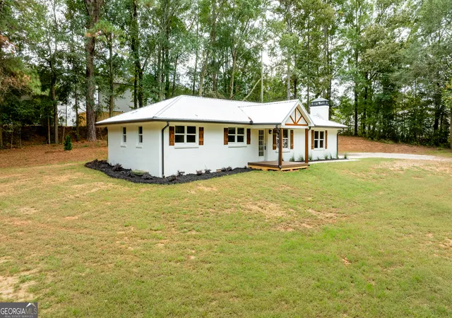 2nd image of 237 Academy St, Pendergrass, GA 30567 | MLS# 10617756
