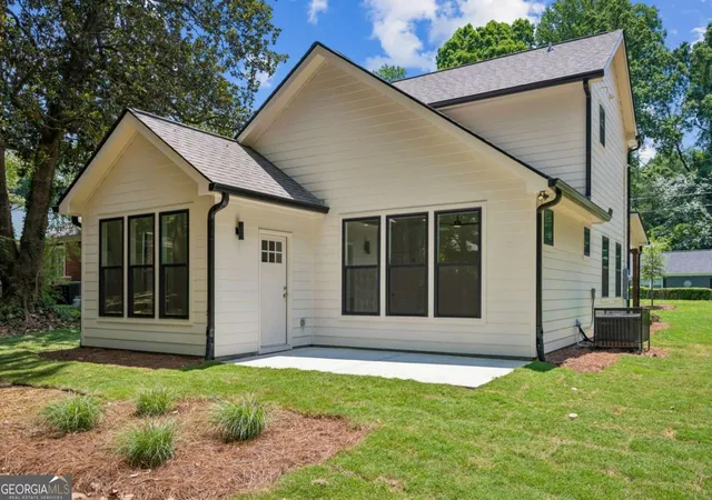 Photo 29 of Sale Pending at 1867 Oakmont Dr Nw, Atlanta, GA 30314 | MLS# 10795007 | Listing updated on 2026-09-01