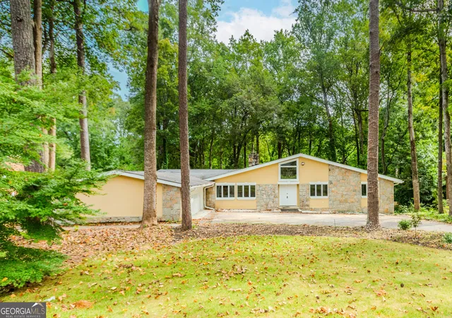 2nd image of 247 Old Timber Rd, Lawrenceville, GA 30046 | MLS# 10754330