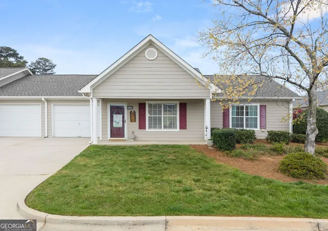 Homes for sale in Gainesville, GA | 3033 Bentley Park Cir, Gainesville, GA 30504 | MLS# 10721701