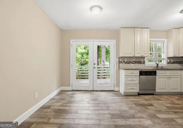 Photo 4 of Single family home for sale at 1969 Shannon Ridge Ct, Decatur, GA 30032 | MLS# 10834014 | Listing updated on 2026-10-11