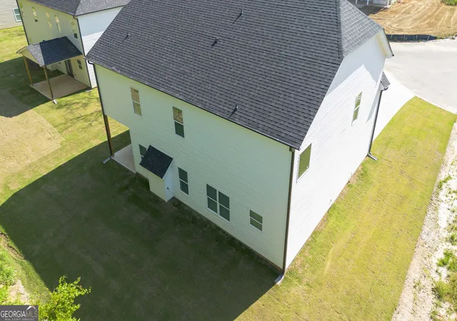 Photo 3 of Single family home for sale at 130 Bluecoat Trl, Byron, GA 31008 | MLS# 10777458 | Listing updated on 2026-06-17