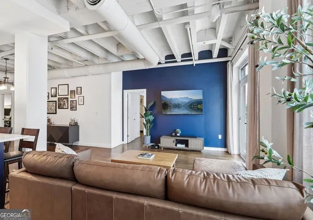 2nd image of 805 Peachtree St Ne #411, Atlanta, GA 30308 | MLS# 10708512